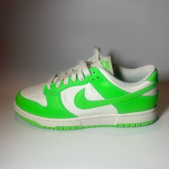 Nike Men's Green and White Athletic Shoes - Picture 2 of 10